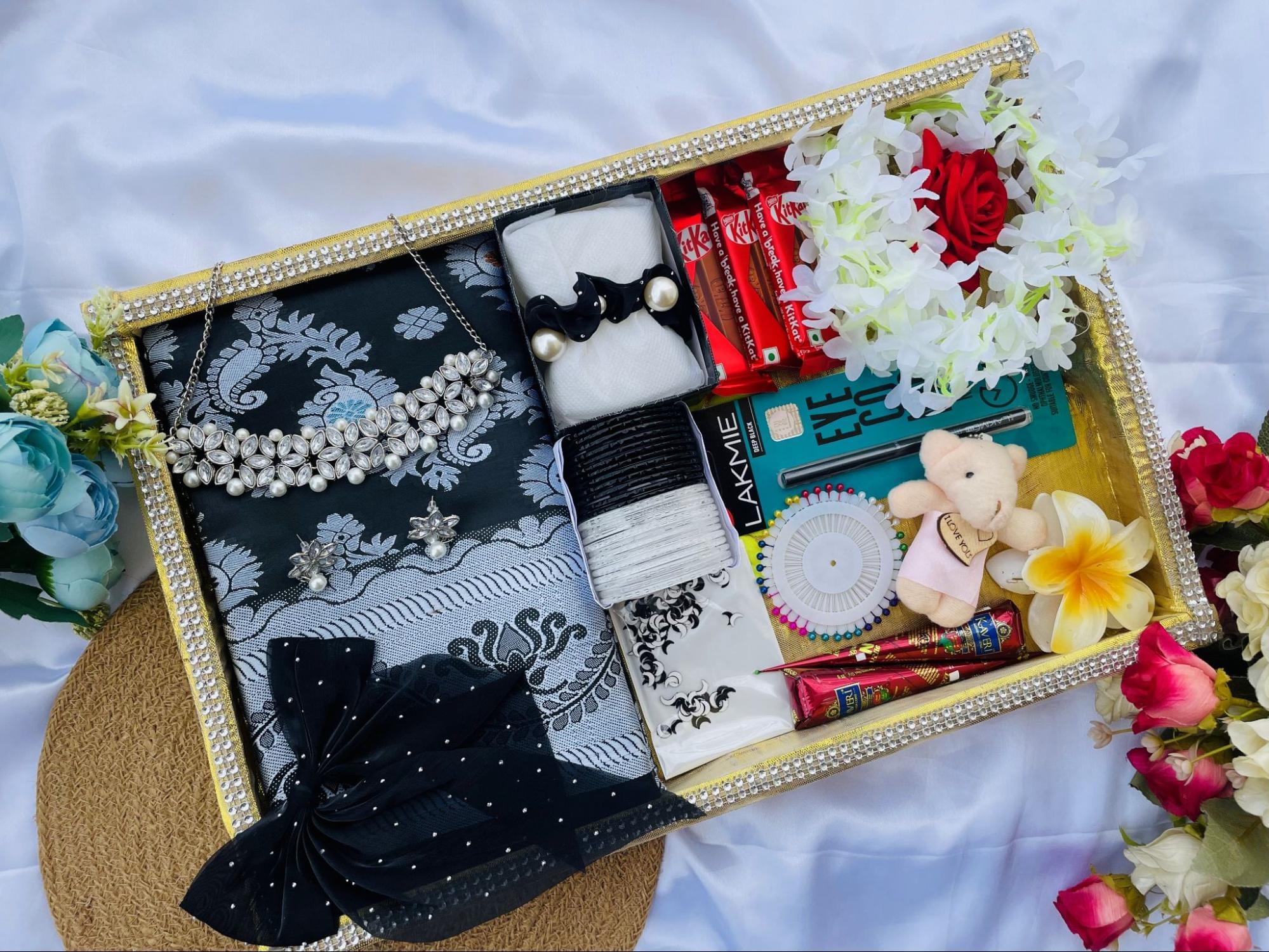 প্রিমিয়াম ব্ল্যাক কাতান কম্ব